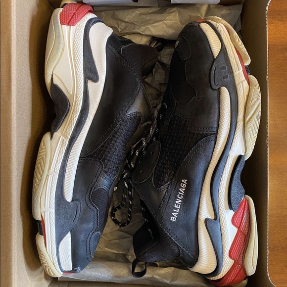 Balenciaga Triple S Trainers - Picture 1 of 8